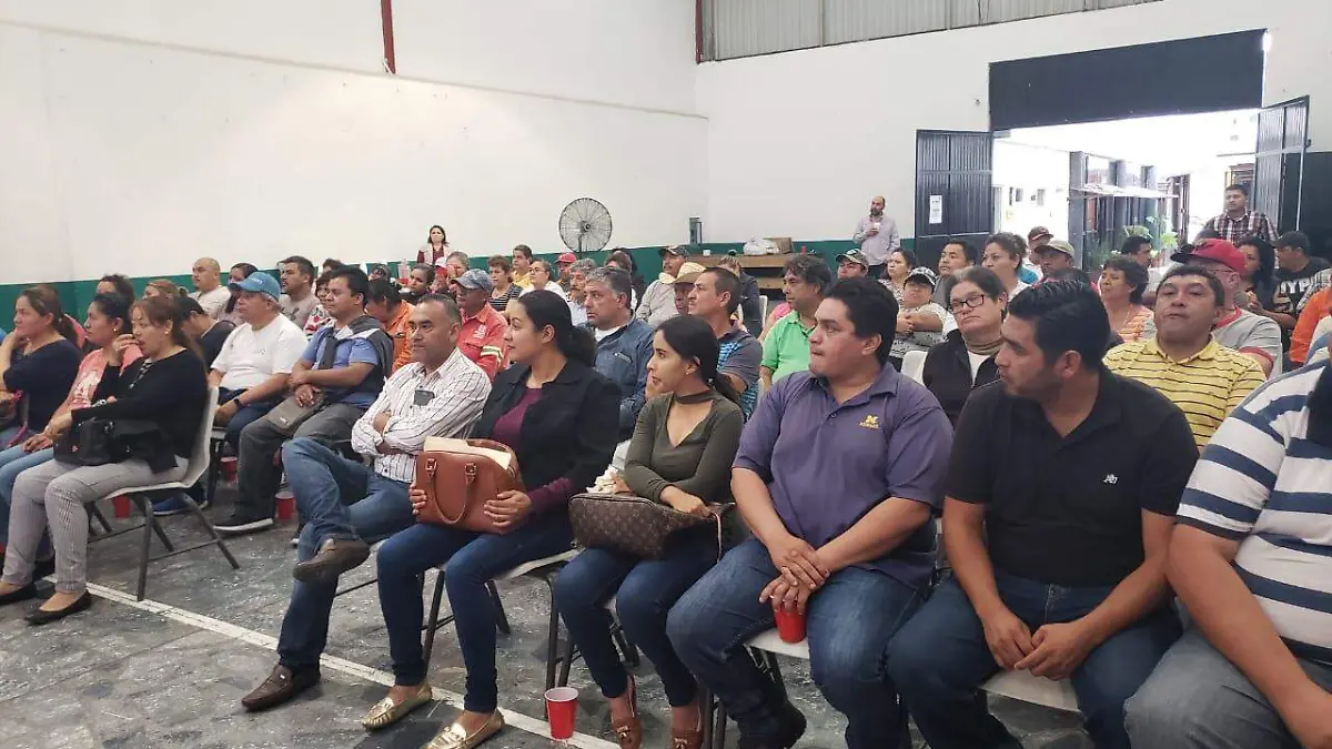 Internamente el sindicato del municipio realiza la revisión y discusión salarial de los